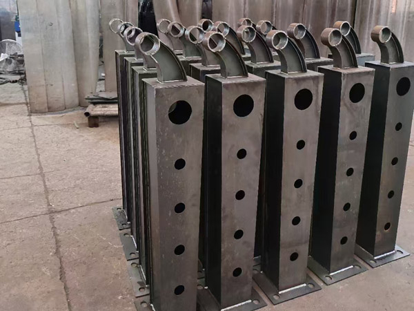 人行道栏杆需求增长乏力